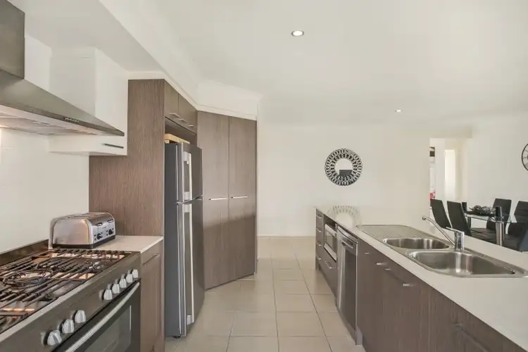 29 Cockatoo Ridge, Aberglasslyn NSW 2320