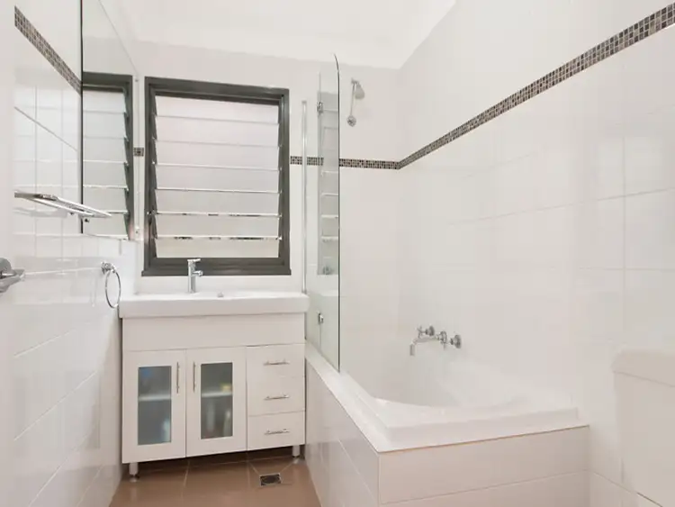 Sixth view of Homely house listing, 31 Shannon Parade, Berkeley Vale NSW 2261