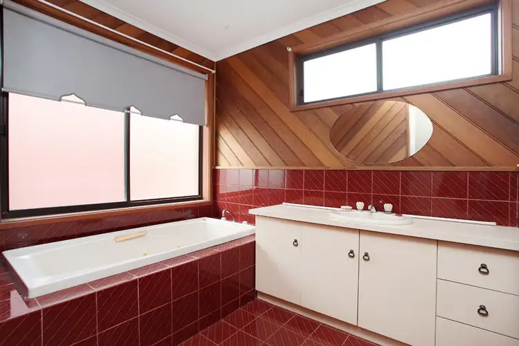 Sixth view of Homely house listing, 2 Surman Court, Sunshine North VIC 3020