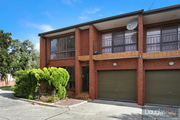 1/2 Cooper Street, Sunshine VIC 3020
