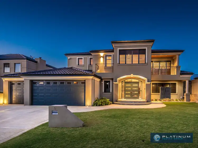 5 Discovery Circuit, Iluka WA 6028
