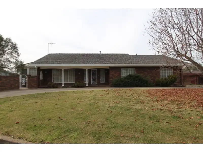 Main view of Homely house listing, 21 Dunrossil Crescent, West Bathurst NSW 2795