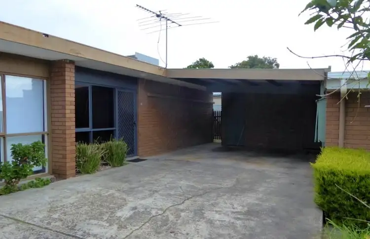 2/6 Swansea Grove, Mornington VIC 3931