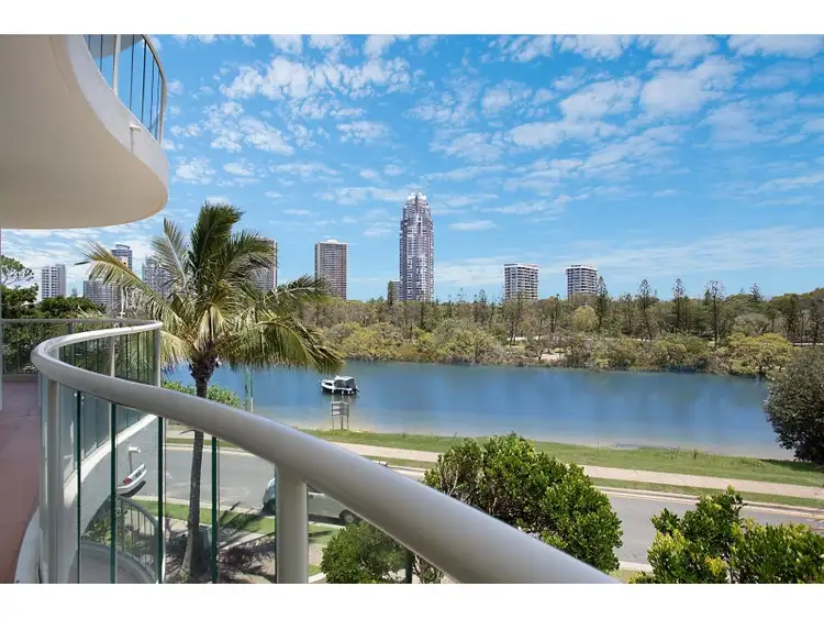 3/1 Cable Street, Main Beach QLD 4217