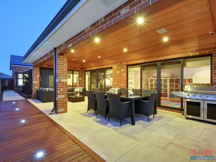 Second view of Homely house listing, 5 Dunedin Chase, Hocking WA 6065