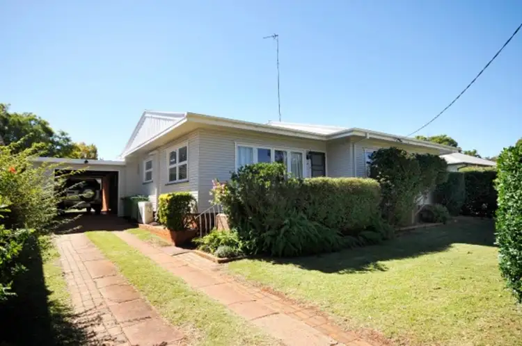 43 South Street, Rangeville QLD 4350