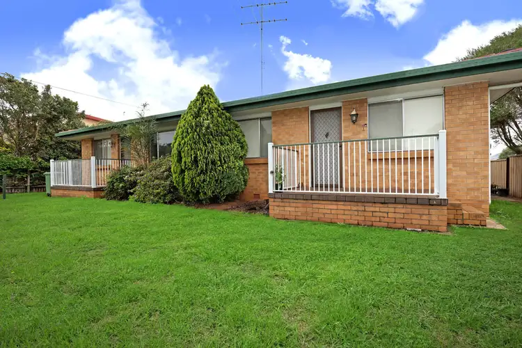 1a Hursley Road, Newtown QLD 4350