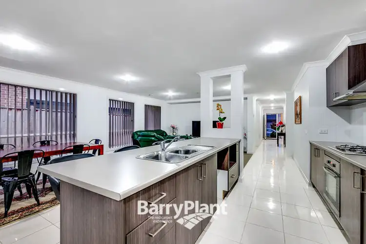 Fifth view of Homely house listing, 33 Peridot Avenue, Officer VIC 3809