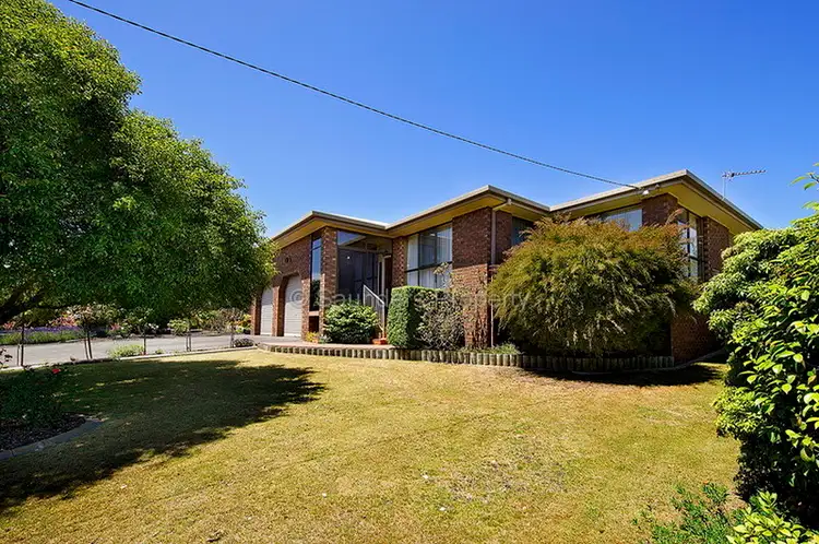 18 Bellevue Court, Ambleside TAS 7310