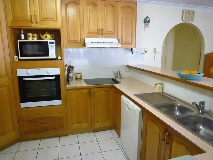 Seventh view of Homely house listing, 2 Wairuna Court, Pine Mountain QLD 4306