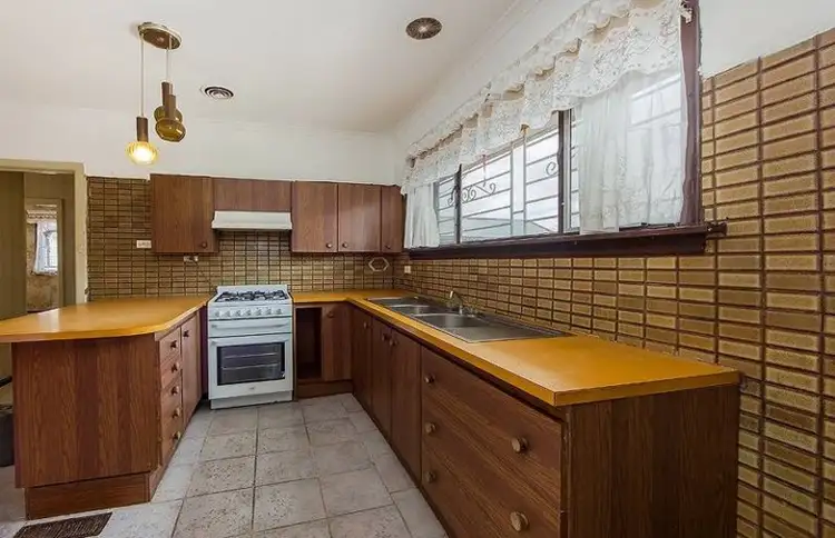 Fifth view of Homely house listing, 28 Cranbourne Avenue, Sunshine North VIC 3020