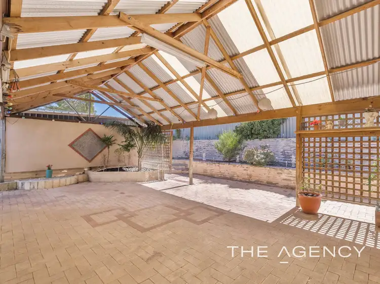 29 Emperor Avenue, Beldon WA 6027