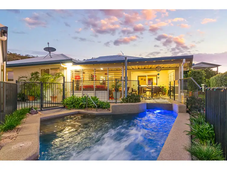 27 Minaret Way, Mount Louisa QLD 4814