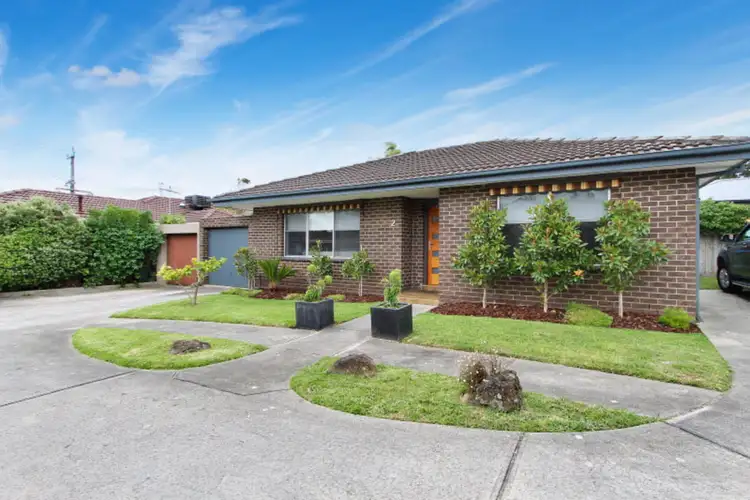 Second view of Homely unit listing, 2/25 Barkly Street, Mornington VIC 3931