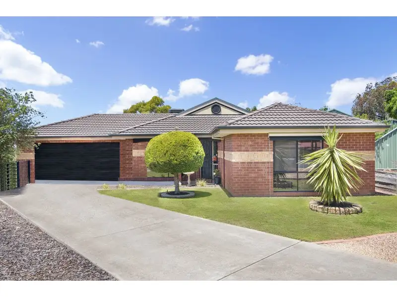 Main view of Homely house listing, 3 Ming Court, Kangaroo Flat VIC 3555