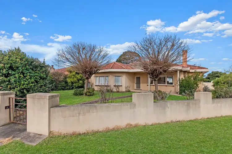 7 Dryden Street, Hamilton VIC 3300