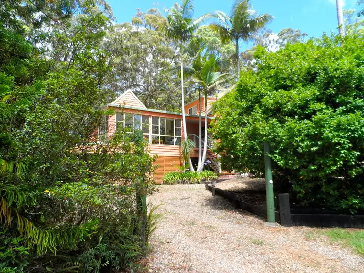 Fifth view of Homely house listing, 8 KAMET CRT, Tamborine Mountain QLD 4272