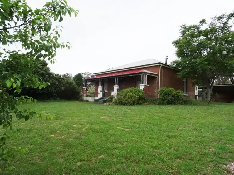 8 Betts Street, Molong NSW 2866