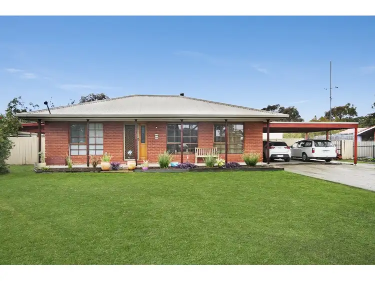 11 Rennie Street, Huntly VIC 3551