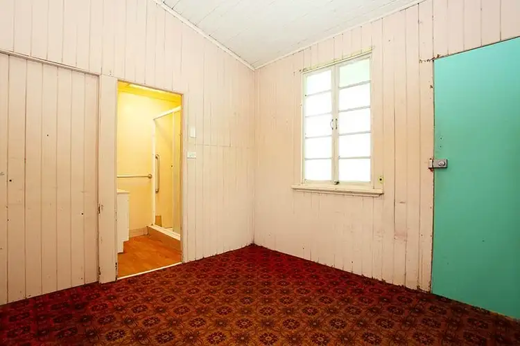 Fifth view of Homely house listing, 19 Fleurs St, Woolloongabba QLD 4102