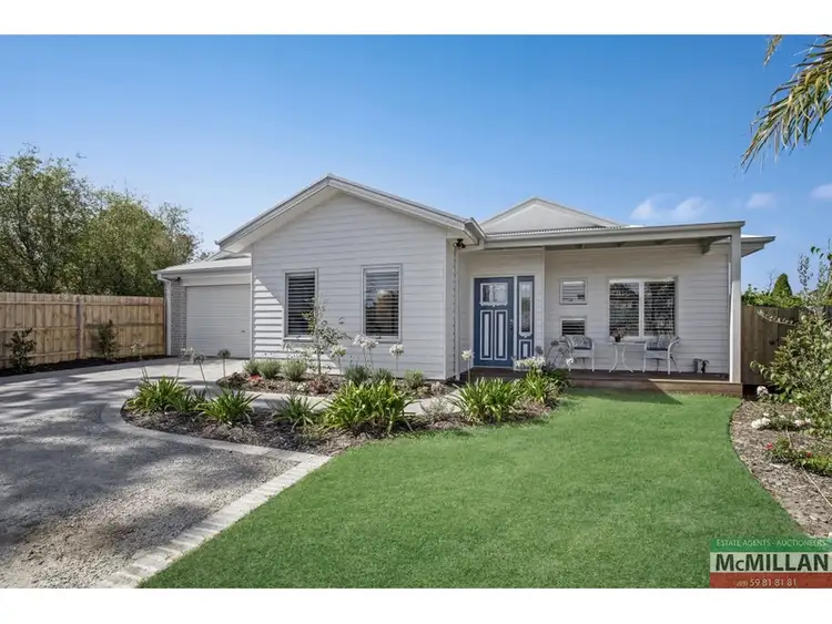 126 Elizabeth Drive, Rosebud VIC 3939