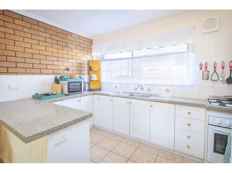 Fourth view of Homely unit listing, 1/429 Griffith Road, Lavington NSW 2641