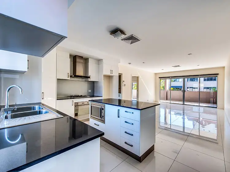 Main view of Homely apartment listing, 2/215 Wellington, Kangaroo Point QLD 4169
