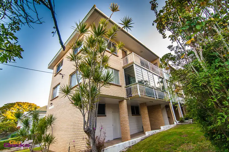 Main view of Homely unit listing, 2/10 Park Road, Nundah QLD 4012