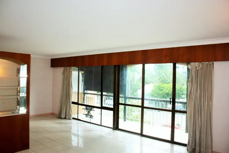 5/13 Surf Parade, Broadbeach QLD 4218