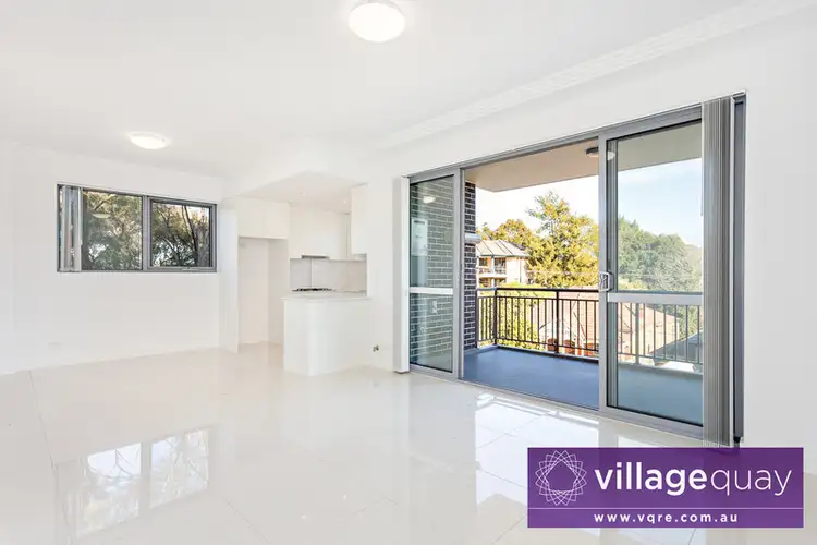 3/9 Blaxcell Street