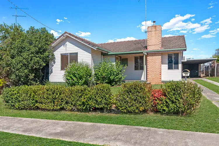 49 Kenna Avenue, Hamilton VIC 3300