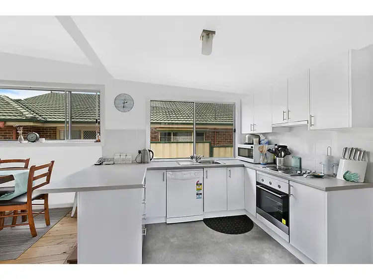 60 Bass Avenue, Killarney Vale NSW 2261