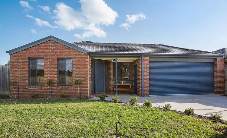 15 Sarah Louise Place, Berwick VIC 3806