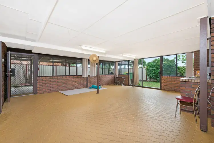 6 Pimpala Crescent, Bongaree QLD 4507