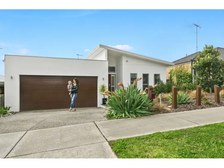 92 Ocean View Crescent, Torquay VIC 3228