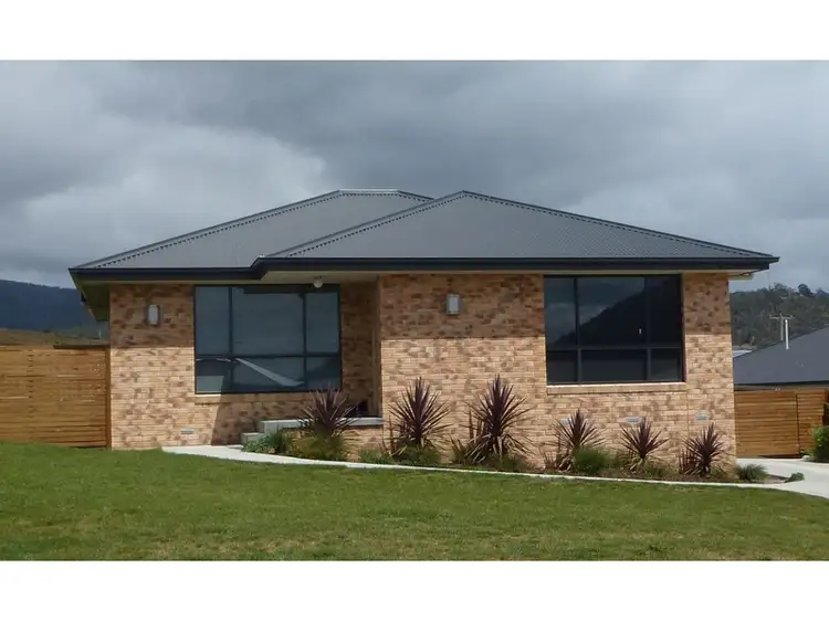 6 Cartwright st, Brighton TAS 7030