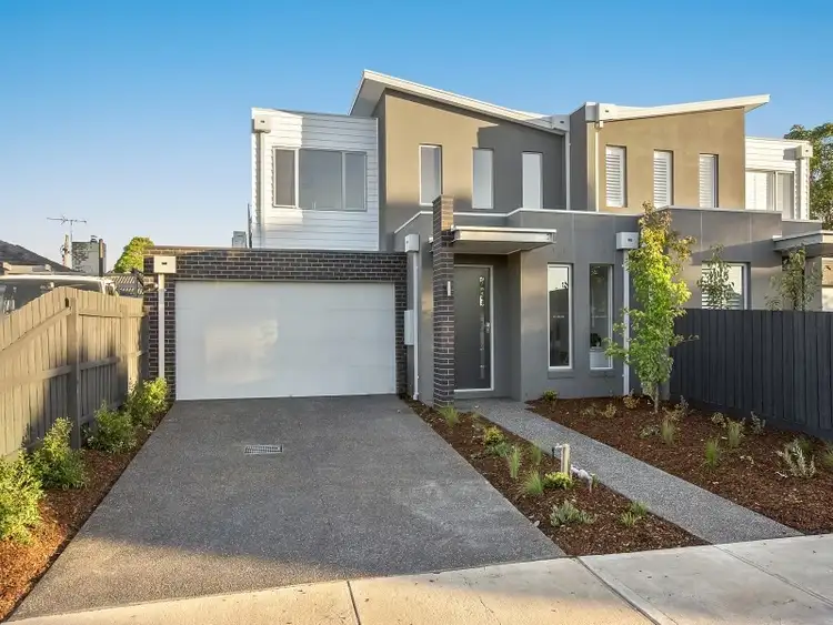 2a Adelaide Street, Mornington VIC 3931