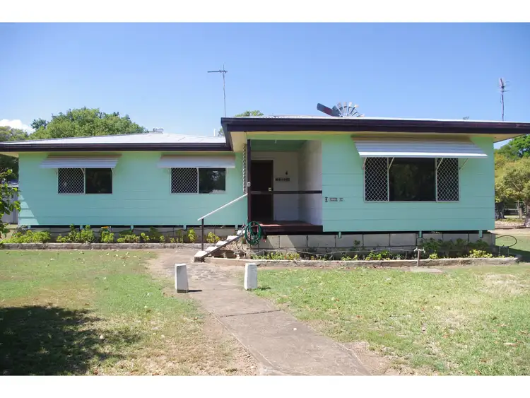 8 Water Street, Helidon QLD 4344