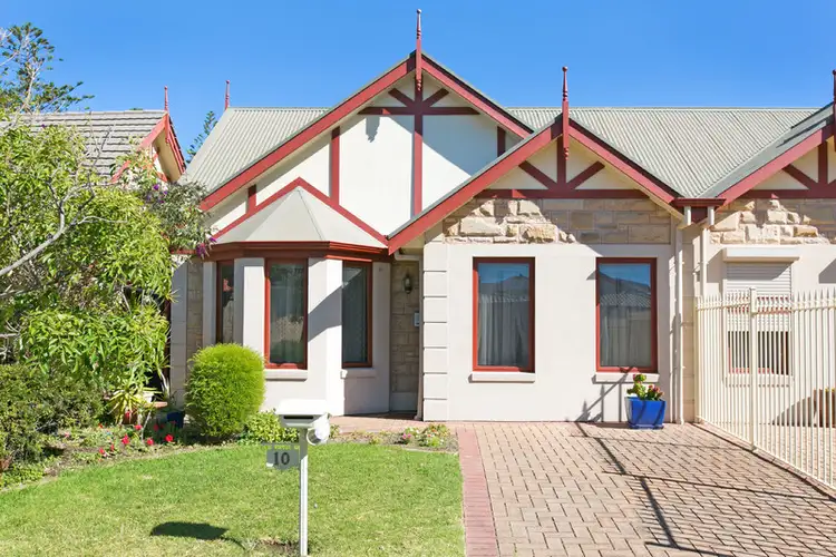 10 Regent Street, Glenelg North SA 5045