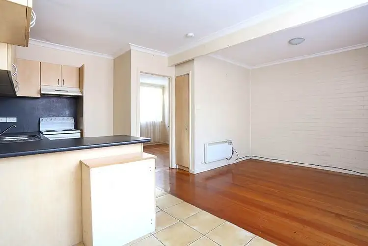 Fifth view of Homely unit listing, 4/26 HAMPSHIRE Road, Sunshine VIC 3020