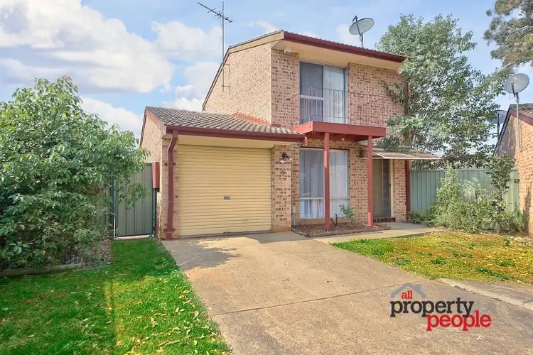 1/11 Koala Avenue, Ingleburn NSW 2565