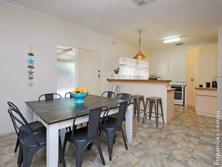 Fifth view of Homely house listing, 5 Lansdowne Avenue, Lake Albert NSW 2650