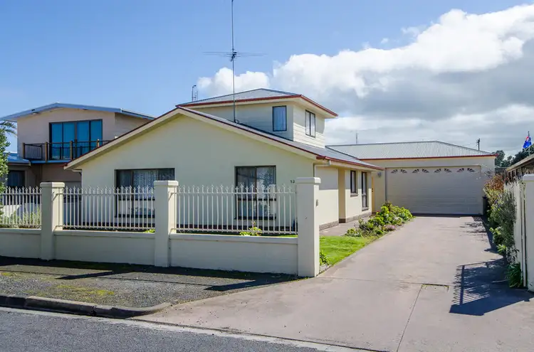 52 Meylin Street, Port Macdonnell SA 5291