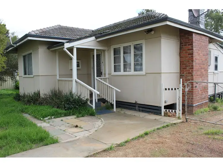 12 Forward Street, Northam WA 6401