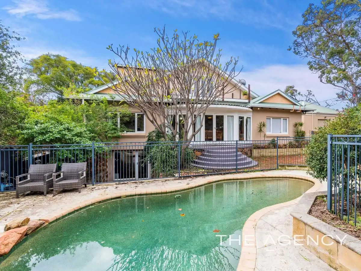 Main view of Homely house listing, 2 Scenic Drive, Maida Vale WA 6057