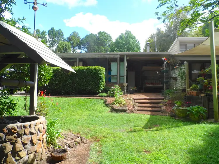 21 MANIKA CRT, Tamborine Mountain QLD 4272