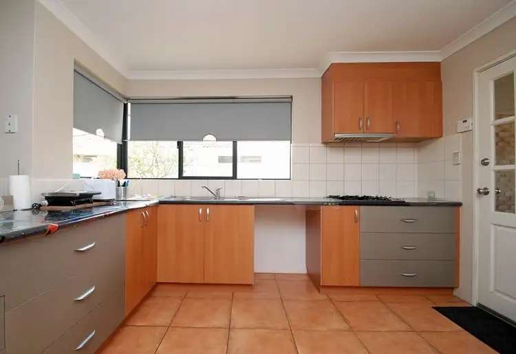 Fifth view of Homely house listing, 2 Shreeve Road, Canning Vale WA 6155