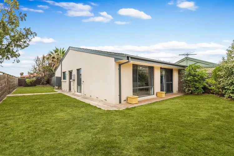 4 Cormorant Court, West Lakes Shore SA 5020
