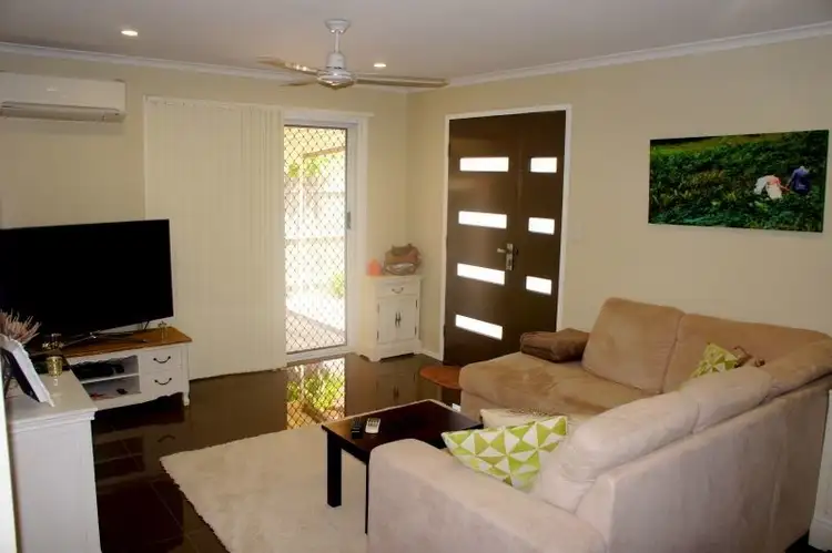 2/23 Telopea Street, Labrador QLD 4215