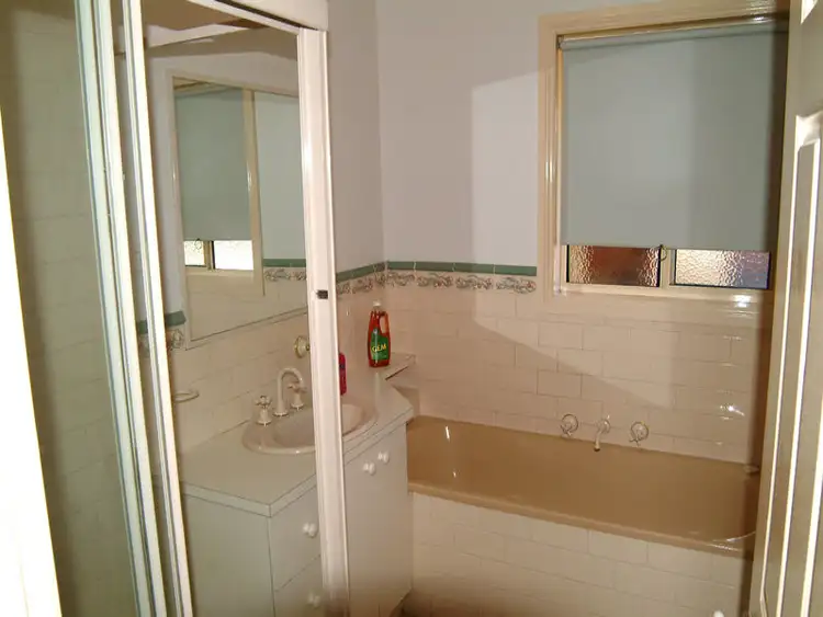 Fourth view of Homely unit listing, 2/4 Bean Court, Mill Park VIC 3082